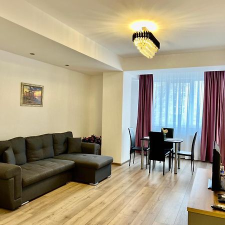 Summerland Mamaia View 外观 照片